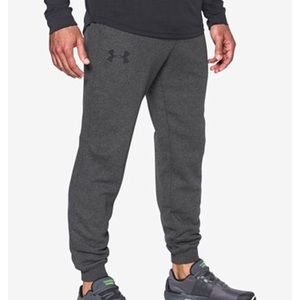 NWT Men’s Under Armour joggers. Size M, black